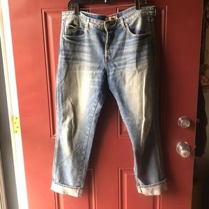 Amo Tomboy in Yours Truly